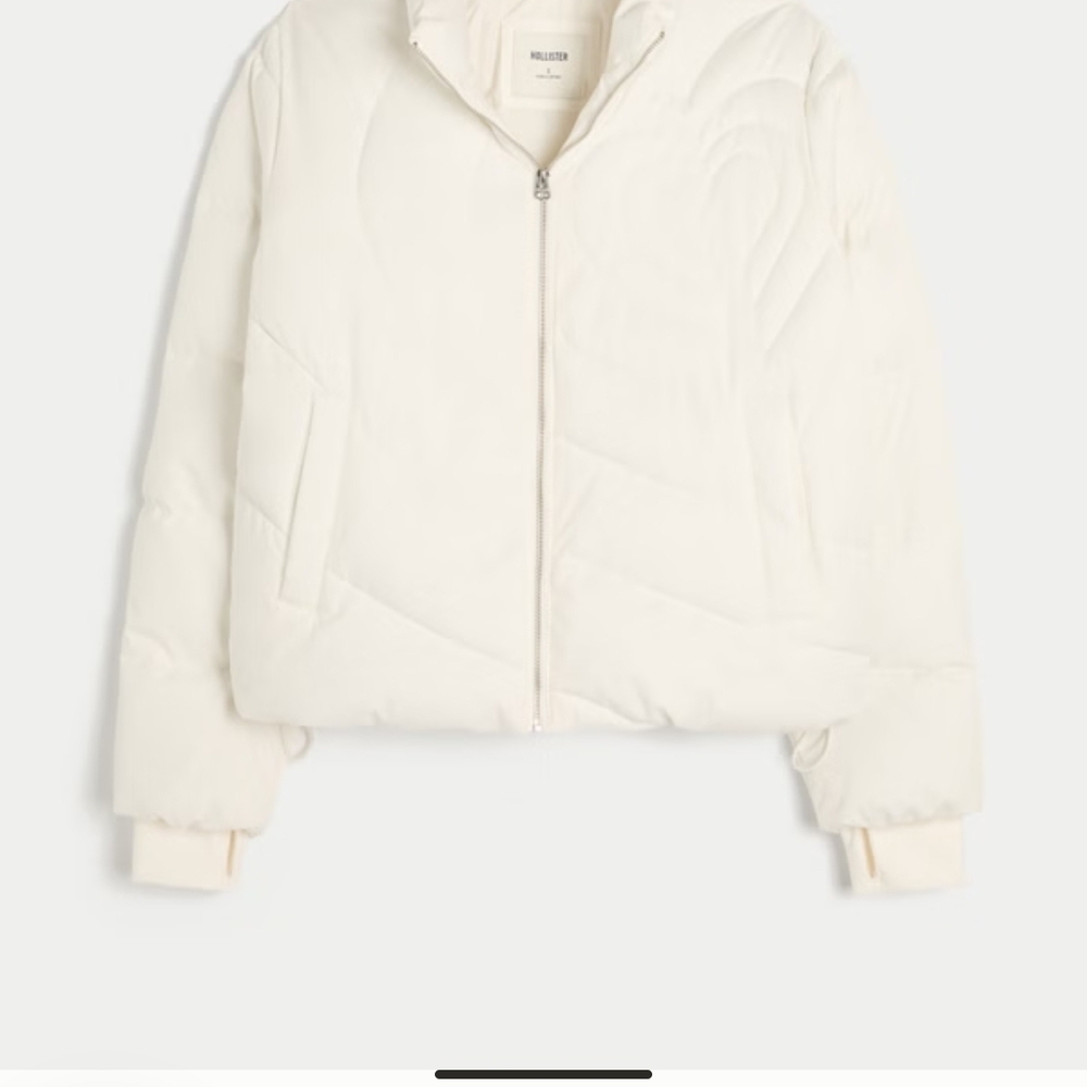 Hollister Women's Off-White Puffer Jacket